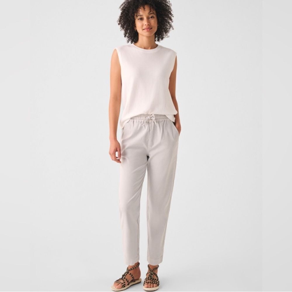 NWT Faherty Essential Travel Pants in Mariner Grey Size XS pant organic cotton